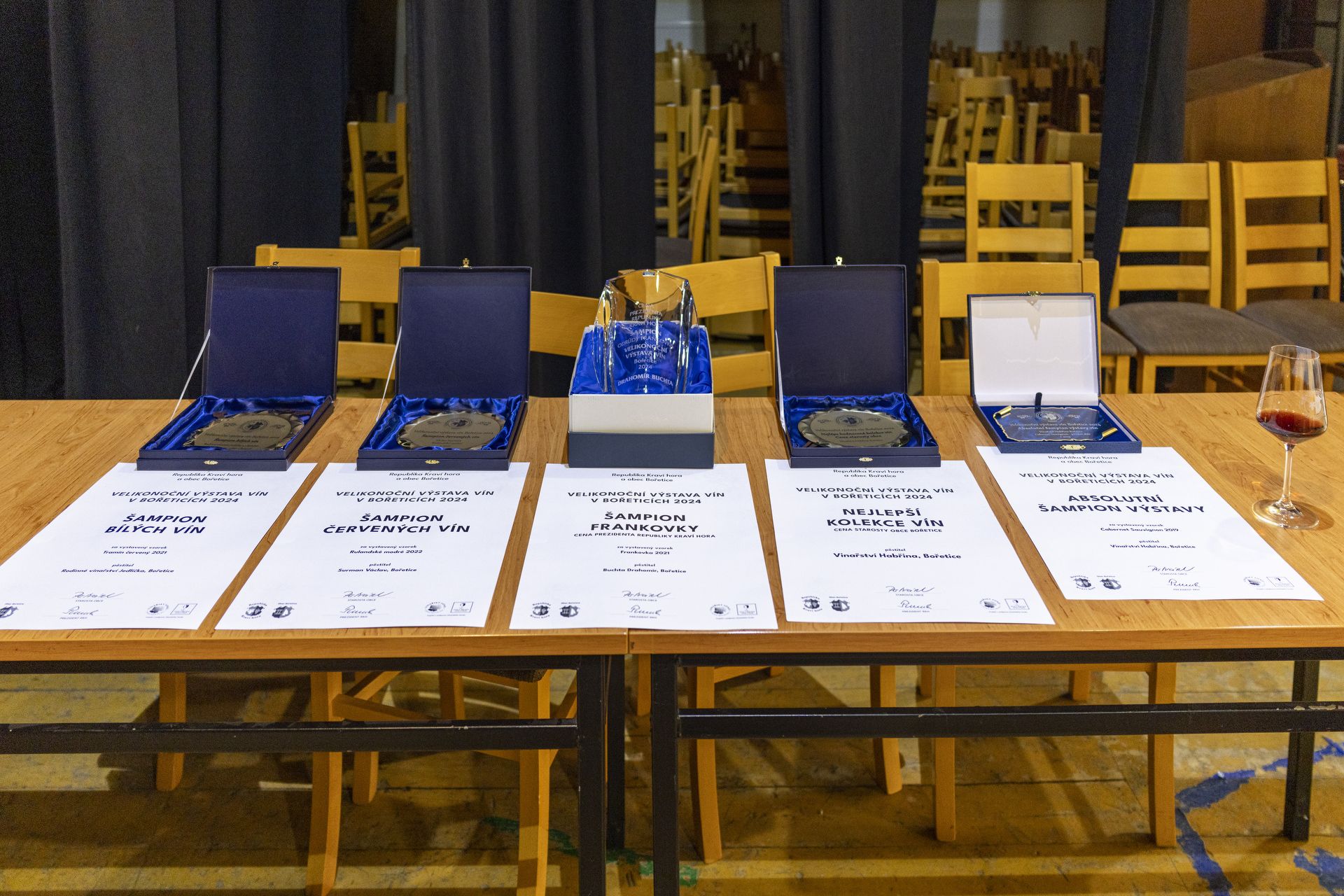 Hodnocení vína na Velikonoční výstavu